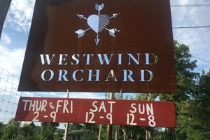 Westwind orchard signage 200x300