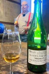 Episode 481 Cider Chat Feature photo - Tom Oliver holding apple